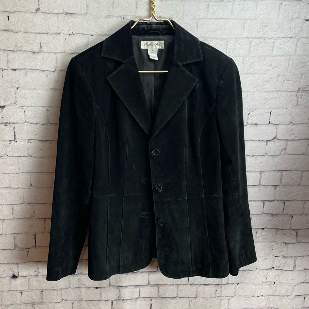 Preston & York size small black suede jacket